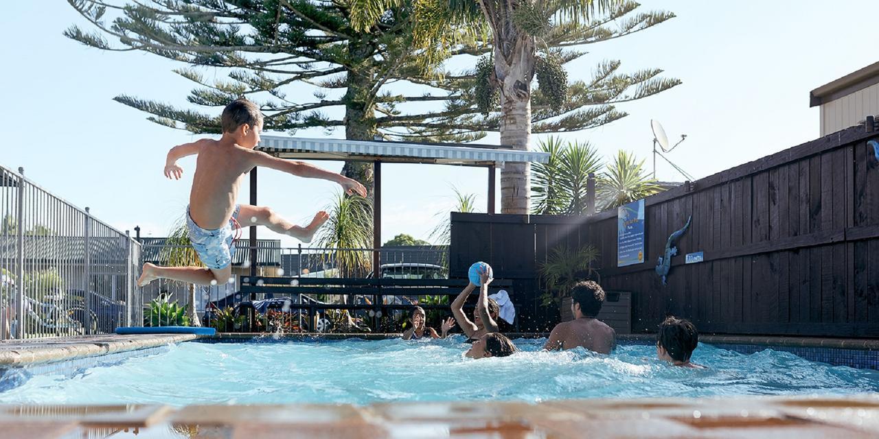 Mercury Bay Holiday Park Whitianga Exterior photo