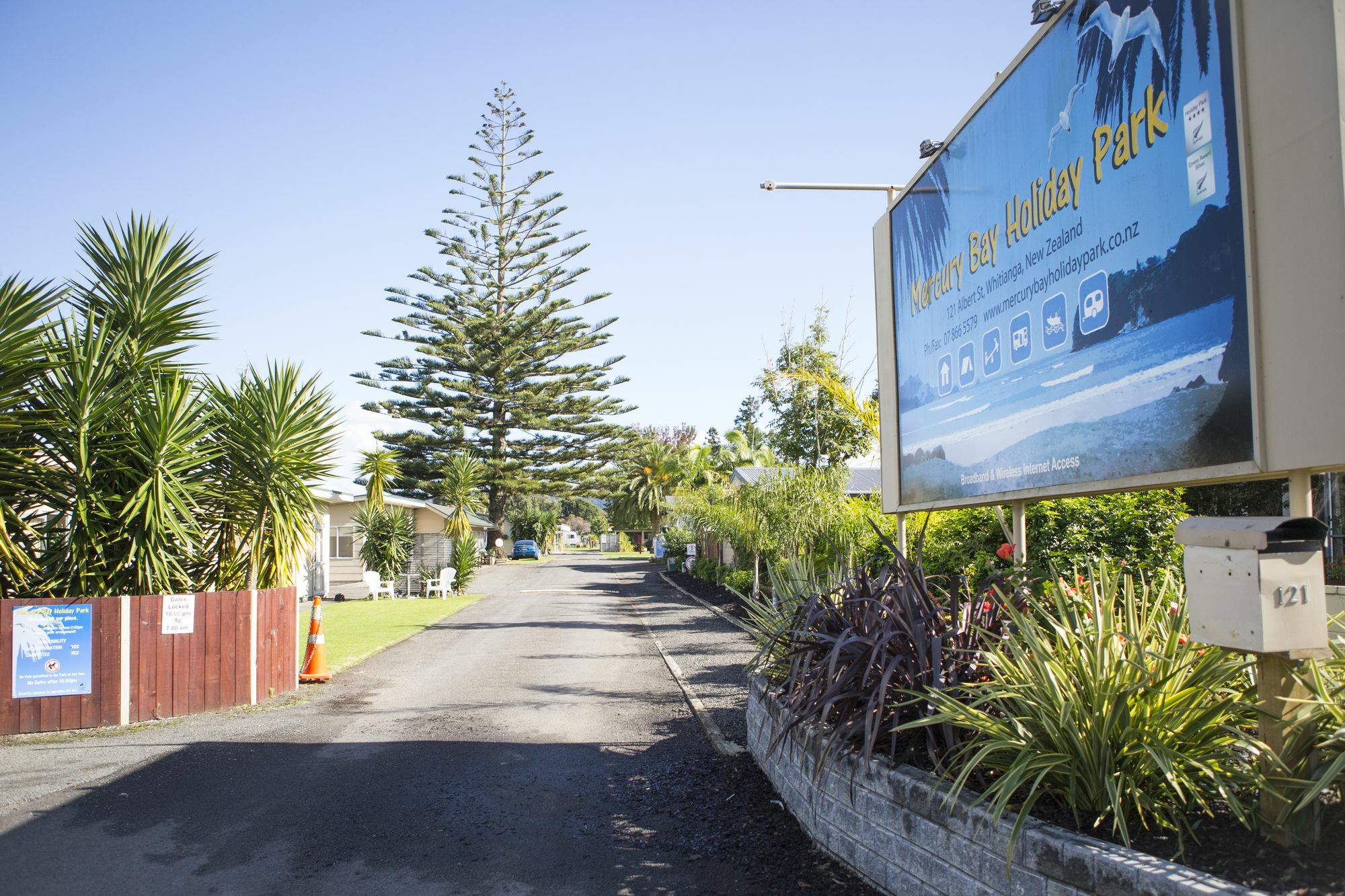 Mercury Bay Holiday Park Whitianga Exterior photo